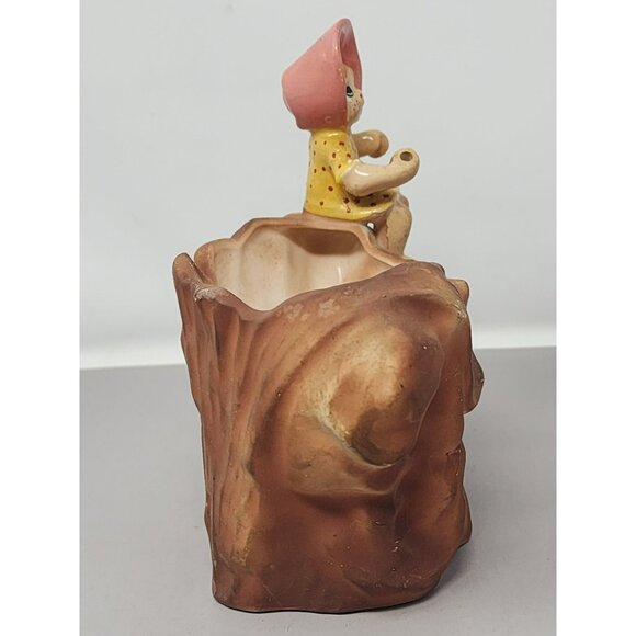 Vintage Enesco Girl Figurine Ceramic Planter With Tree Stump Design - Picture 4 of 13